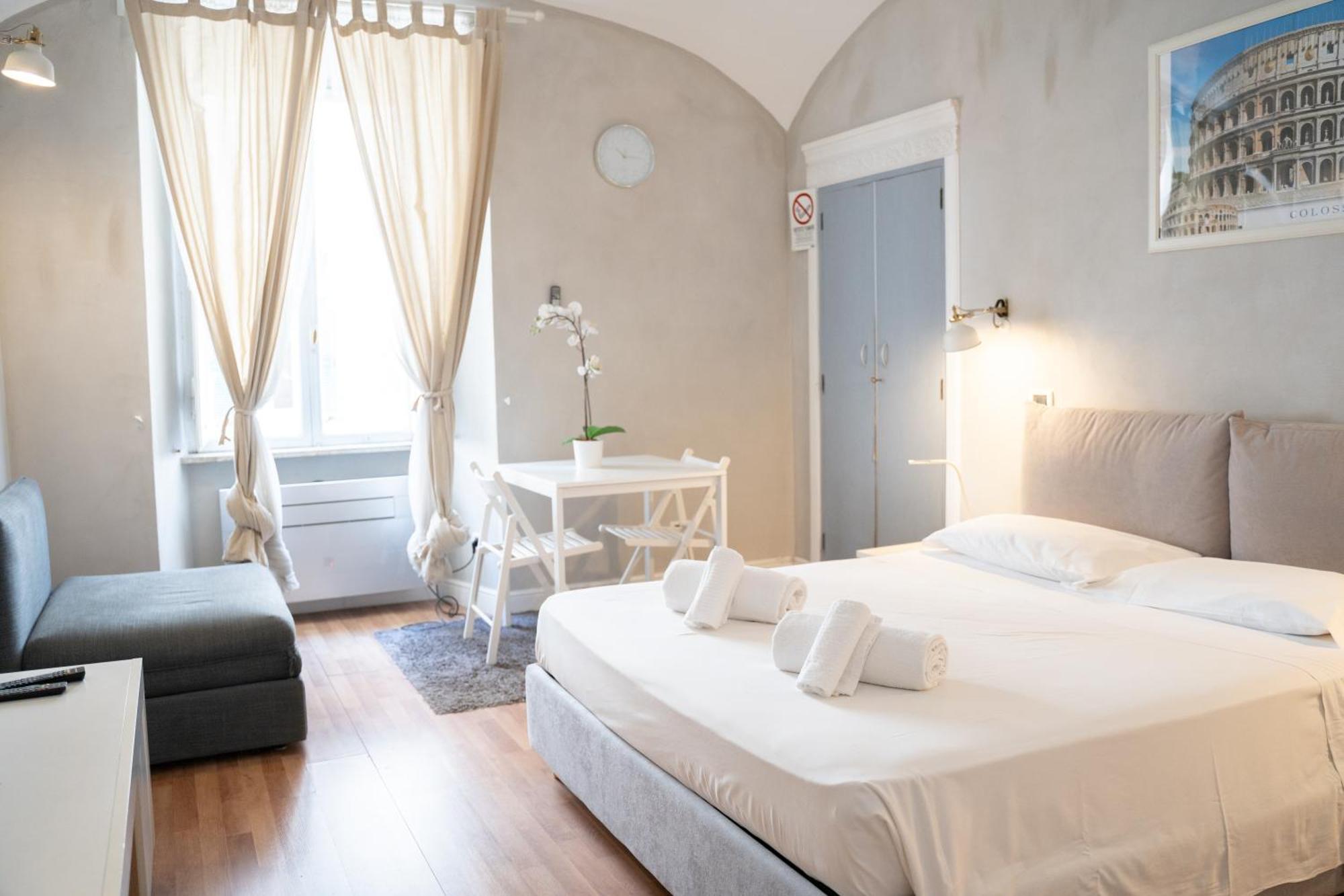 Key Apartment San Giovanni Rome Exterior photo